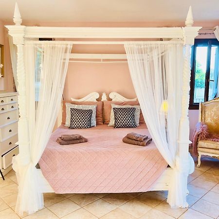 Esmaraldas House Of Love Terrasini Dış mekan fotoğraf