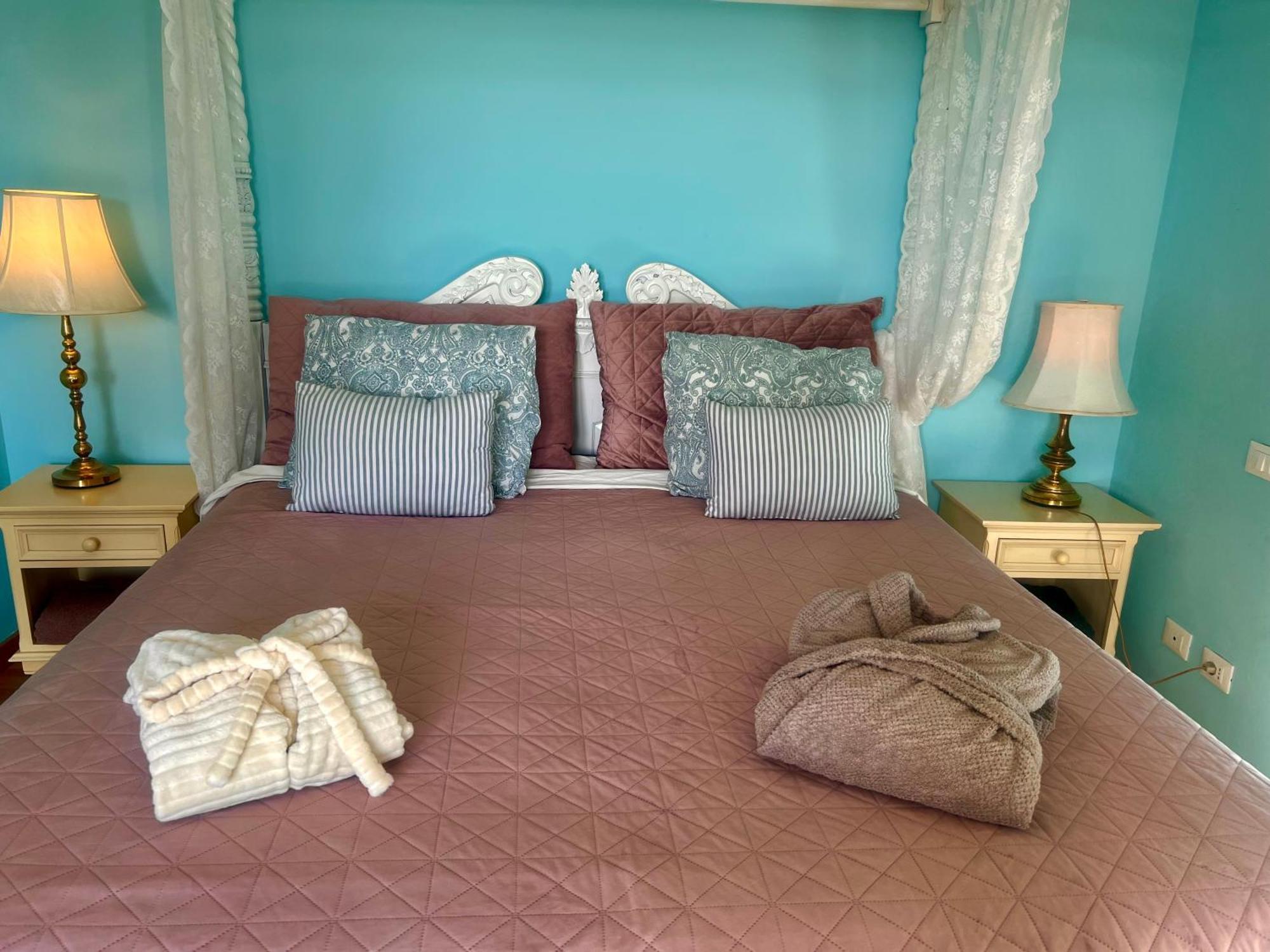 Esmaraldas House Of Love Terrasini Dış mekan fotoğraf